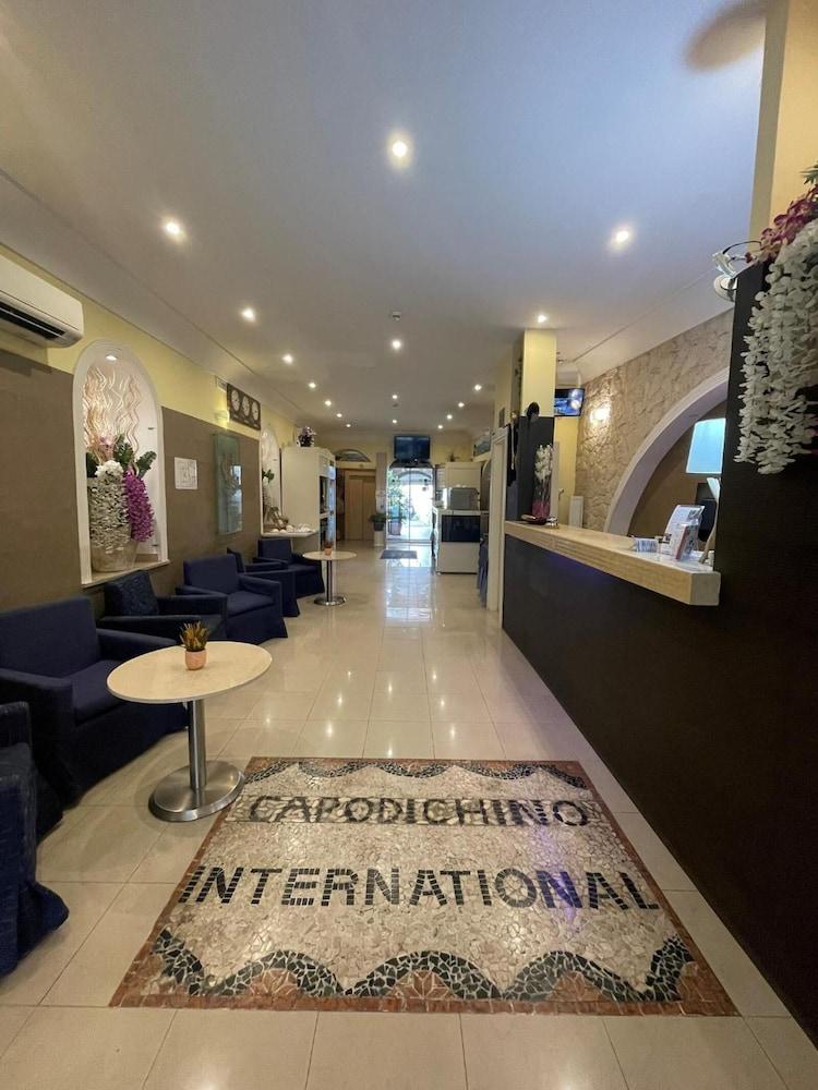 Capodichino International Hotel Наполи Екстериор снимка